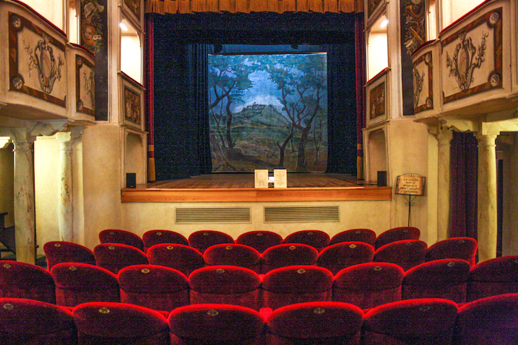 rondreis umbrie bezoek theater