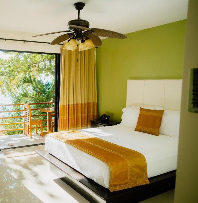 AJ's Place Beach Resort oslob hotel