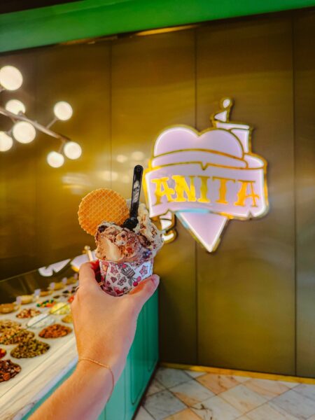 Anita ijs Old San Juan