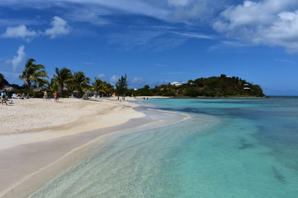 Antigua en barbuda beaches