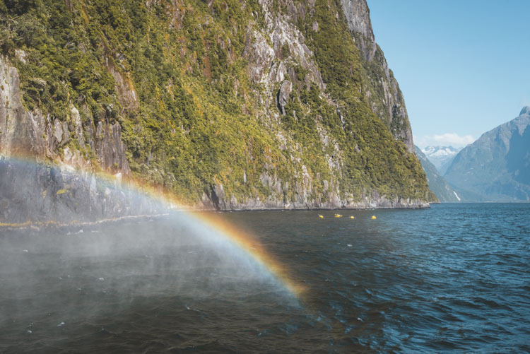 Backpack Route Nieuw Zeeland Zuidereiland waterval Milford Sound