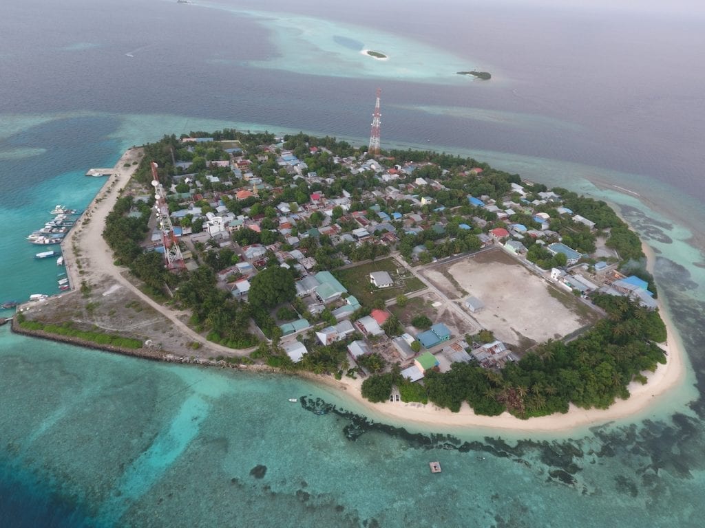 Backpacken Malediven Rasdhoo overzichtsfoto