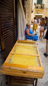 Bari pasta op straat