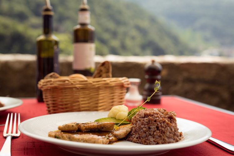 Bellinzona eten zwitserland_2048-45