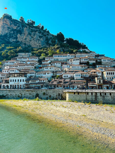 Berat huisjes, Reisroute Albanië
