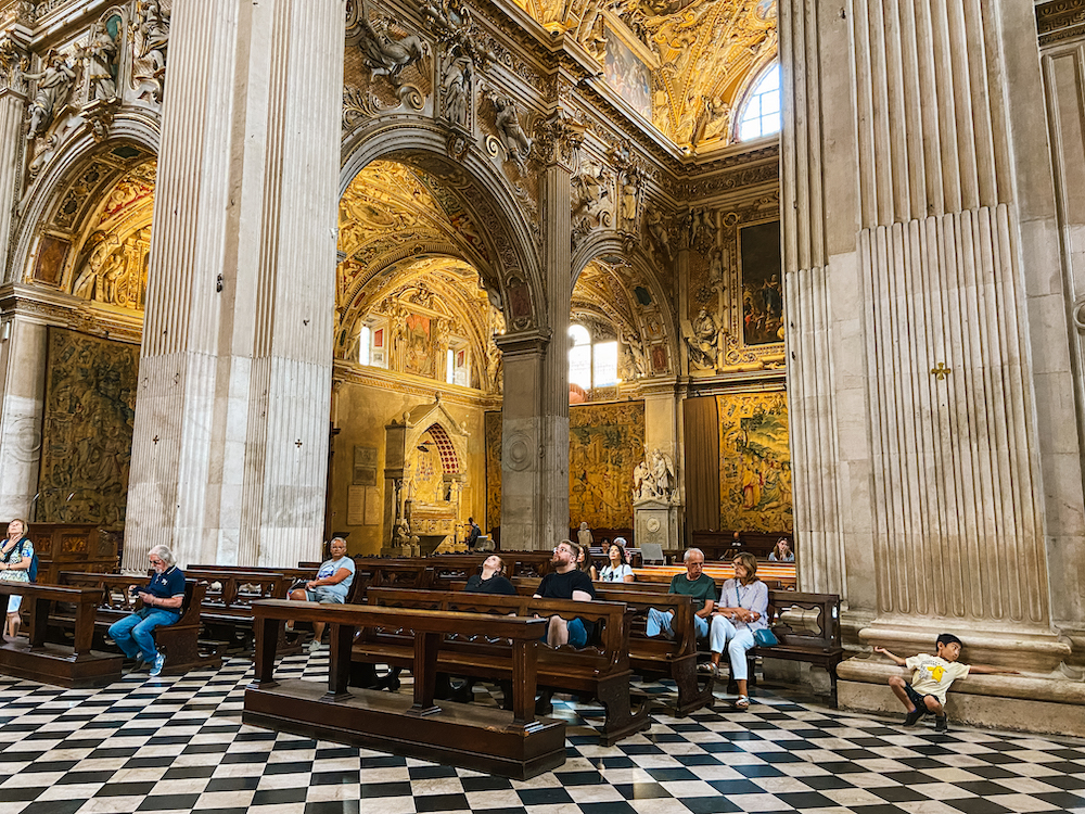 Binnenkant Duomo van Bergamo