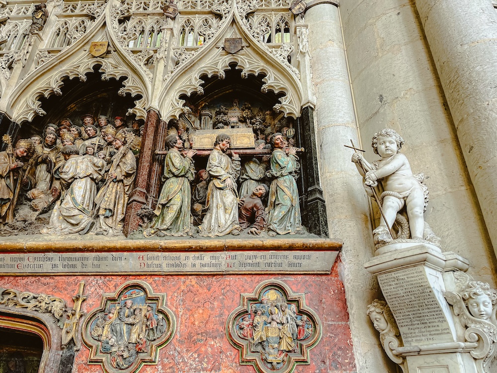Binnenkant kerk Amiens