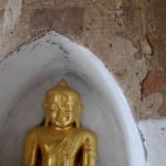 Boeddha beeld in tempel Bagan.