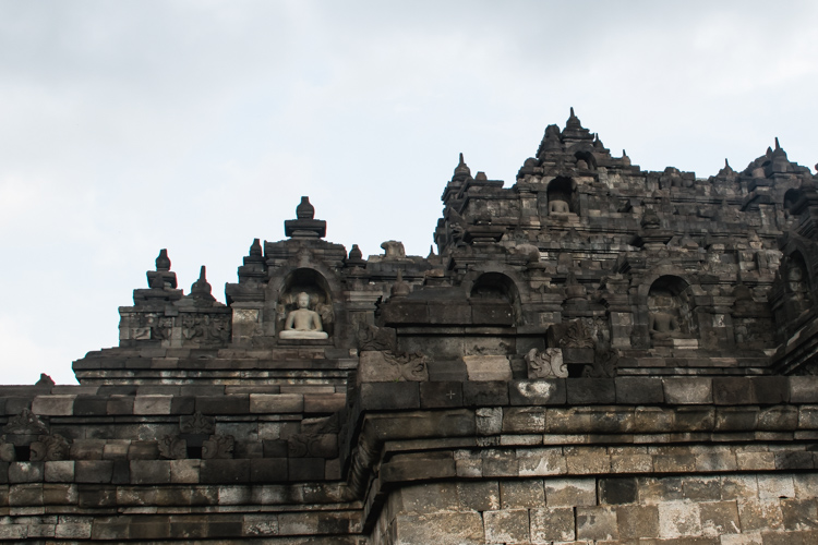Borobudur tempel yogyakarta details