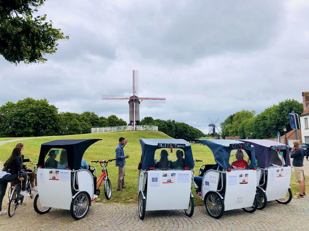 Brugge bezienswaardigheden tuk tuk fietstour