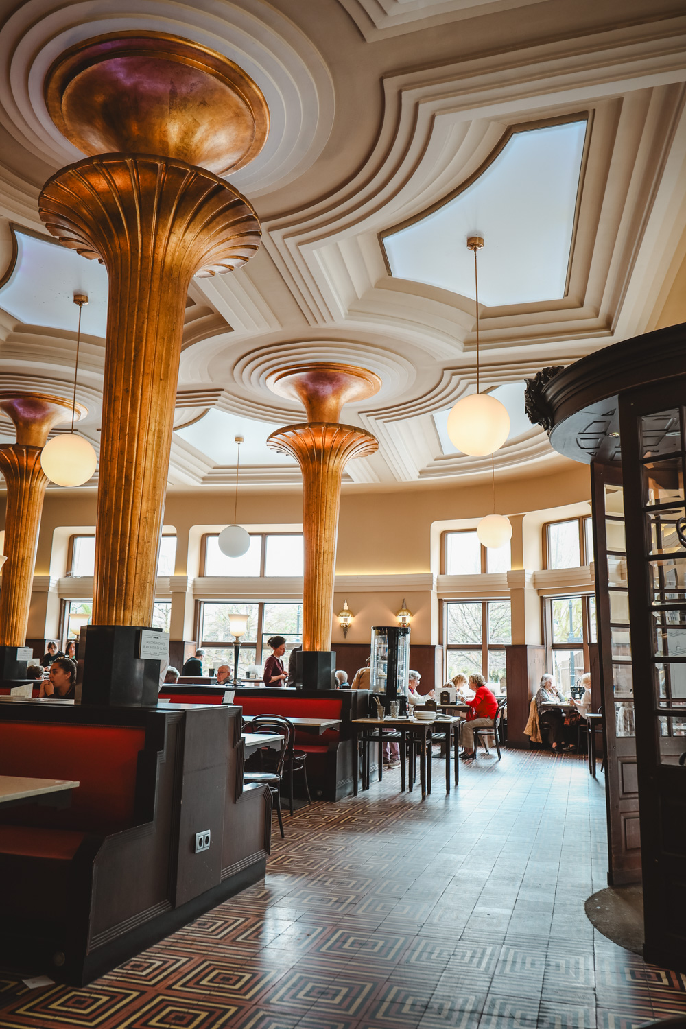 Cafe Dindurra Gijon restaurants