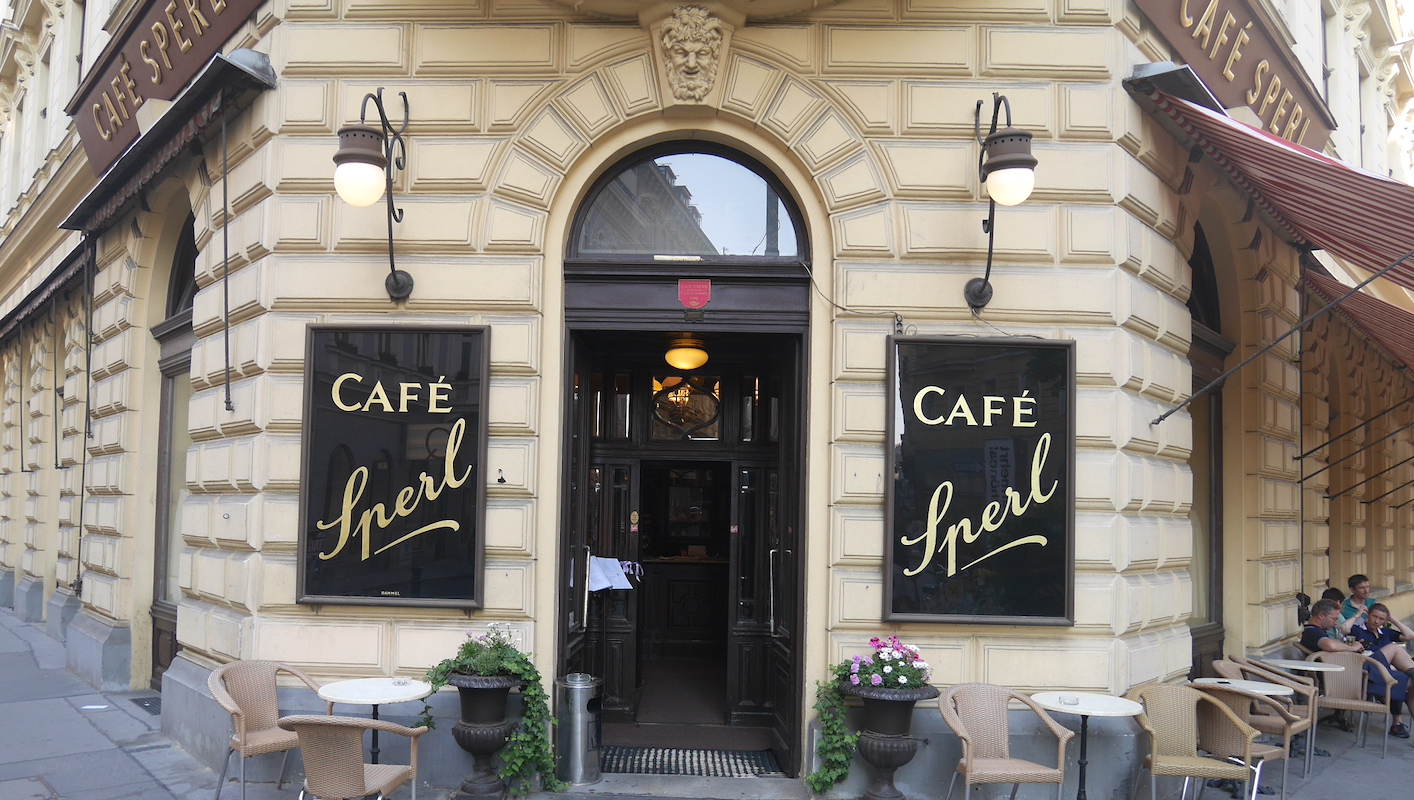 Cafe Sperl wenen eten in oostenrijk