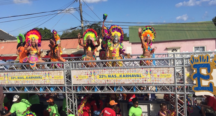 Carnaval Curacao parade feestje