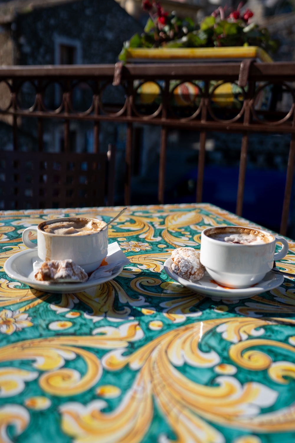 Castello di Mola, koffie Taormina