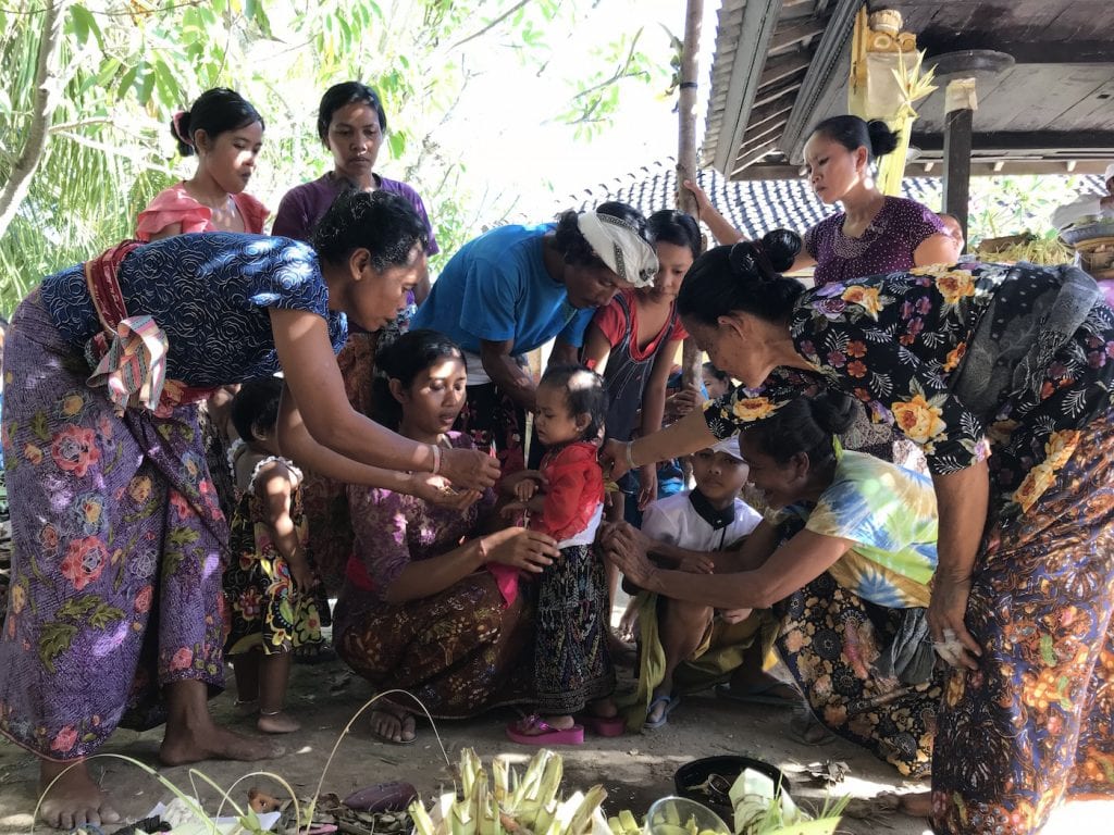 Ceremonie Nusa Penida Putu thuis