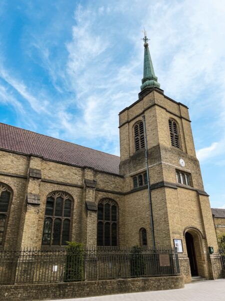 Church St George, bezienswaardigheden Ieper