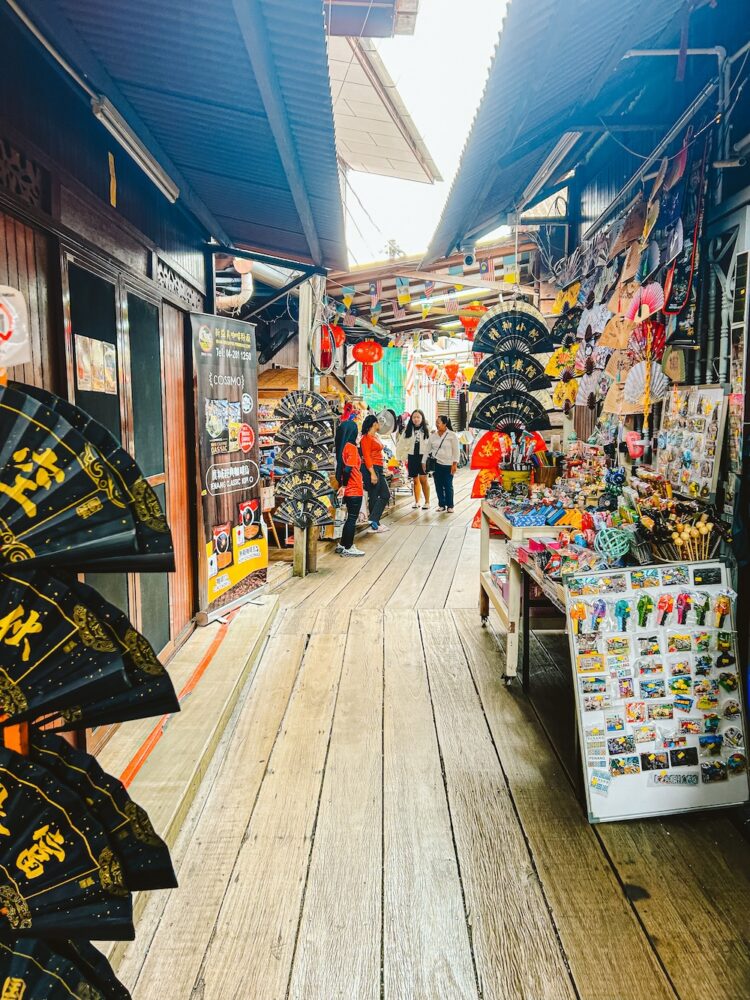 Clan Jetties markt