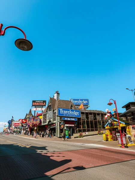 Clifton Hill Niagara