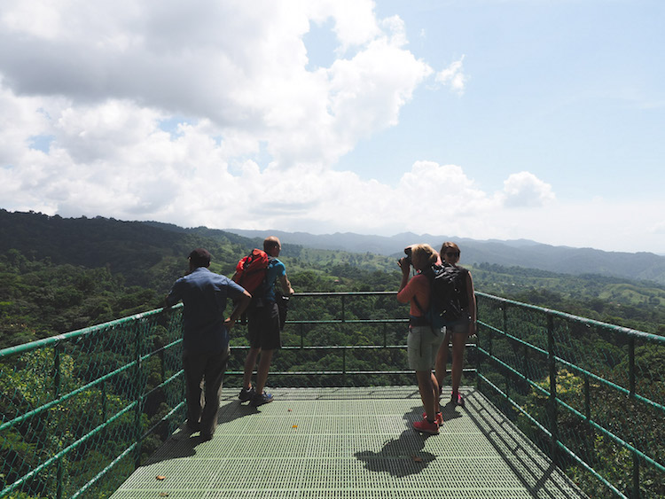 Costa Rica uitkijkpunt sky walk hike