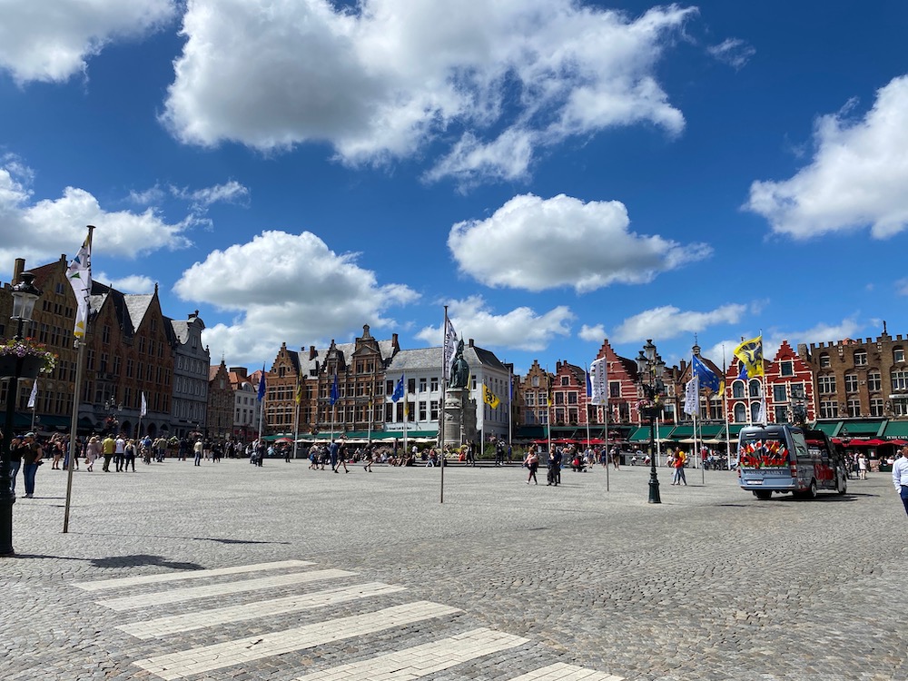 De markt Brugge bezienswaardigheid weekend weg
