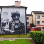 Derry murals gasmasker