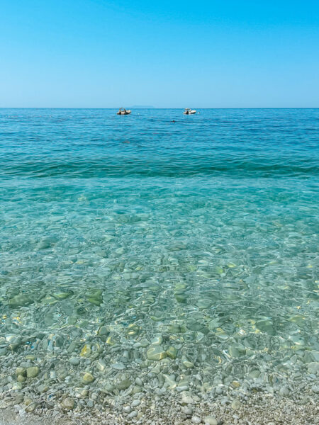 Dhërmi, Reisroute Albanië