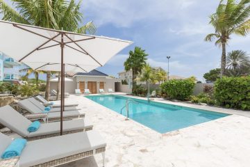Dolphin Suites