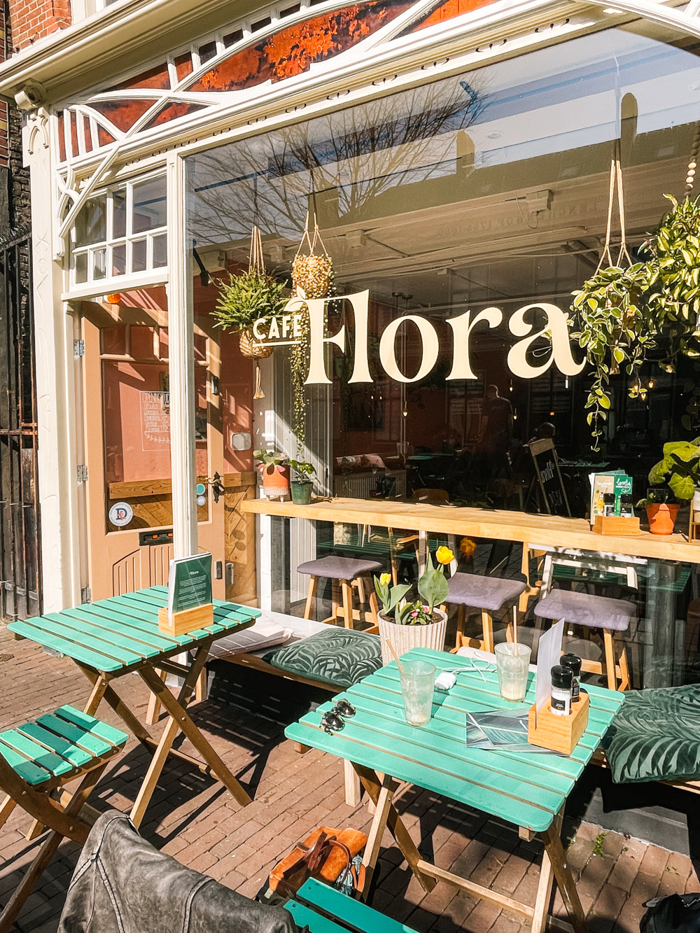 Dordrecht restaurants cafe flora