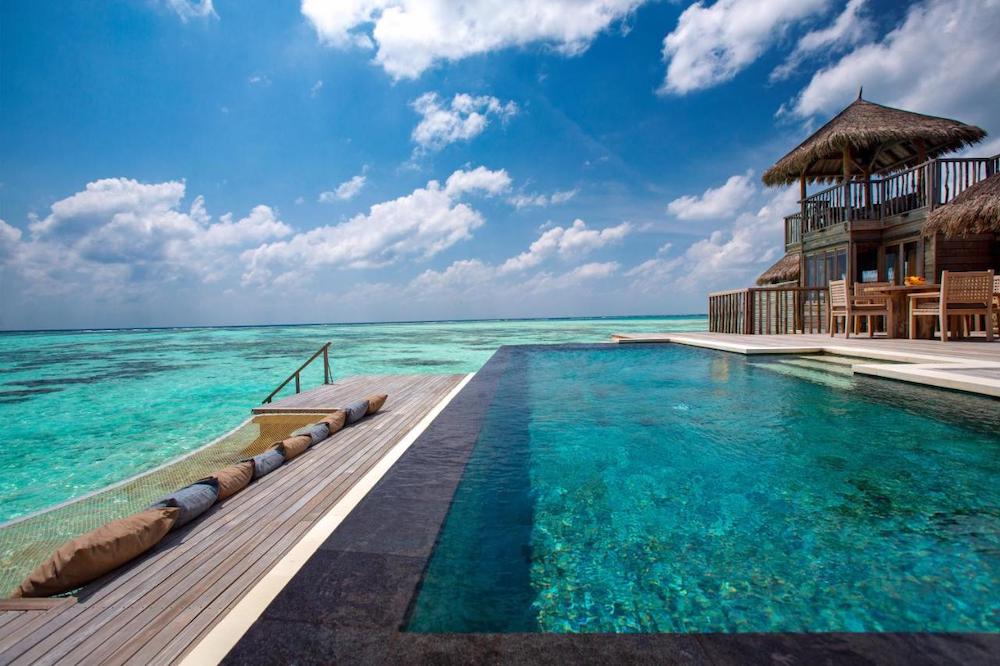 Gili Lankanfushi, infinity pools