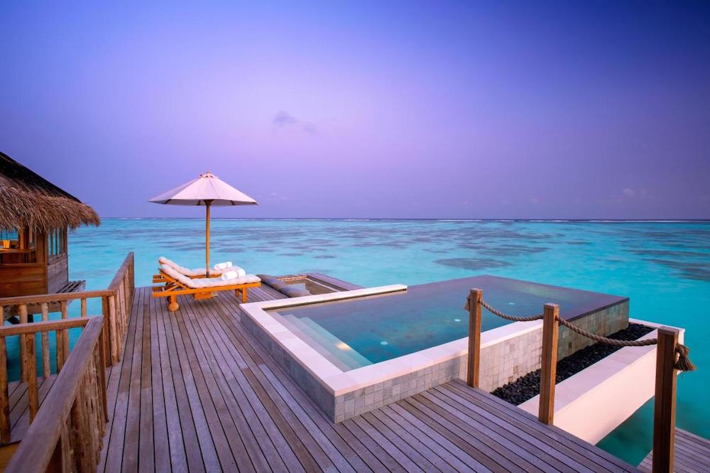 Gili Lankanfushi, infinity pools