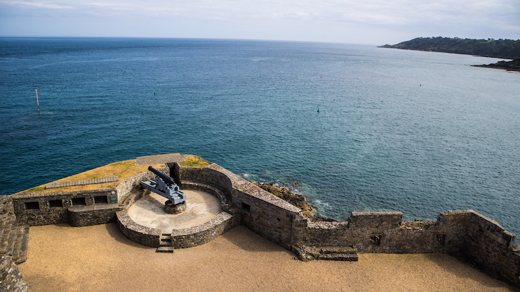 Guernsey Castle Cornet met kanon