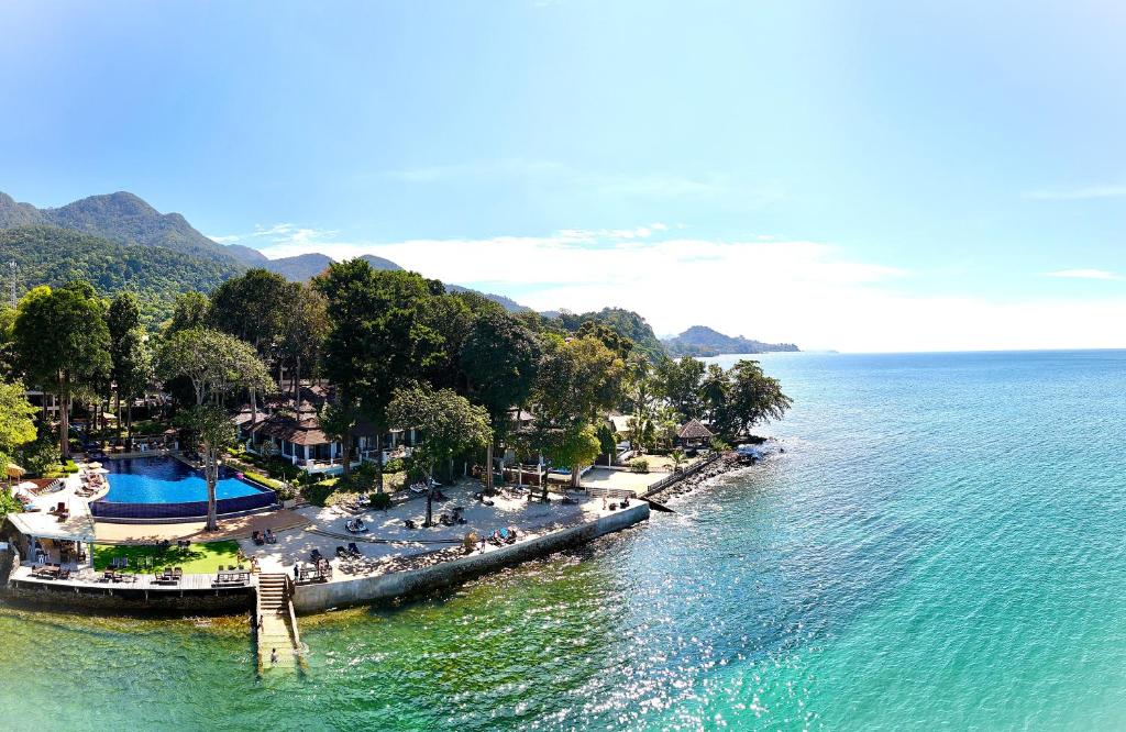 Chang Buri Resort & Koh Chang Hillside