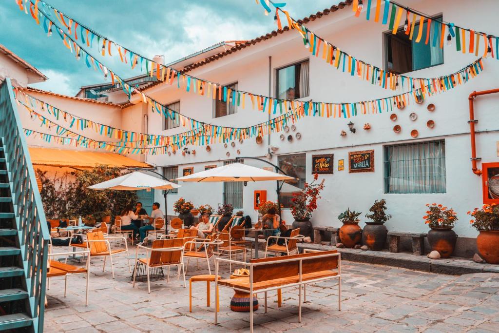 hotels peru tips hostel