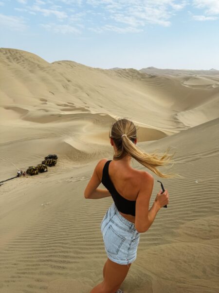 In de woestijn van Huacachina