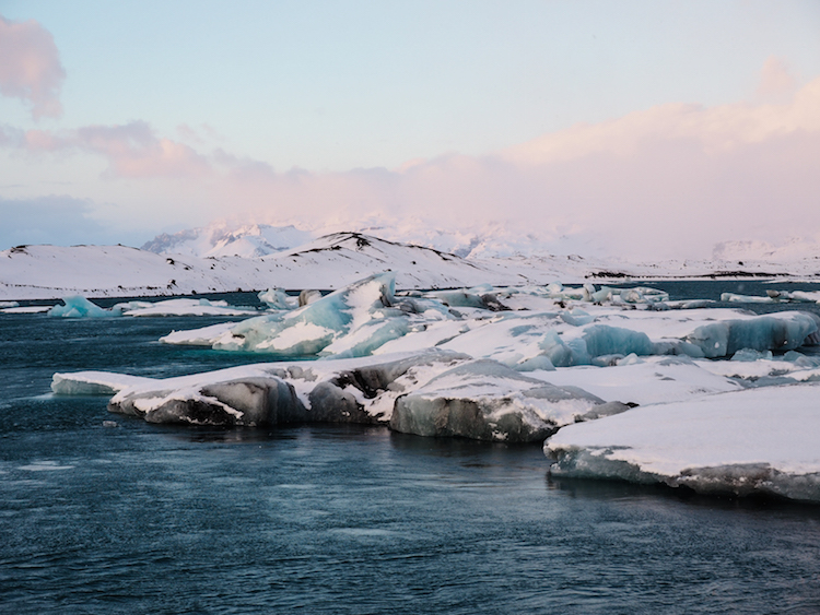 Jokulsarlon gletsjermeer in ijsland