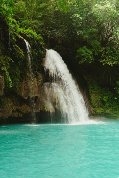 Kawasan waterval natuur filipijnen