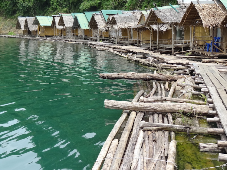 Khao sok floating bungalows