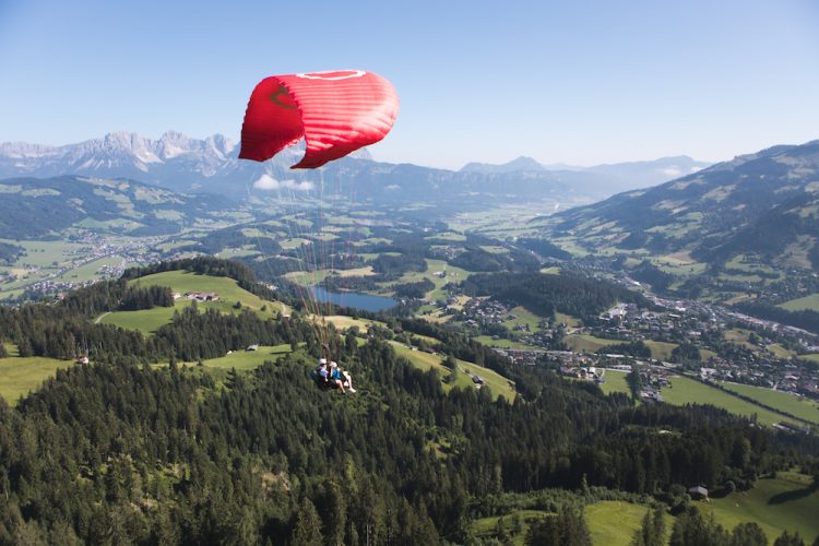 Kitzbuhel paragliden oostenrijk
