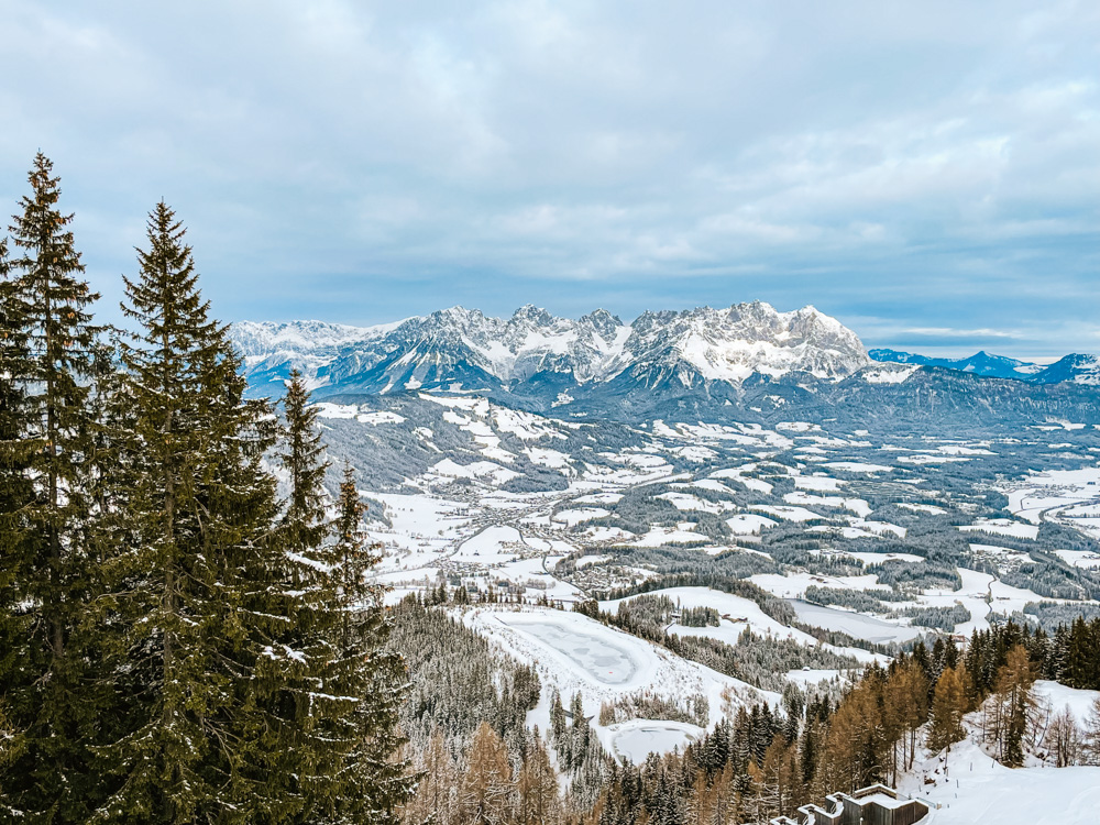 Kitzbuhel skien bergen