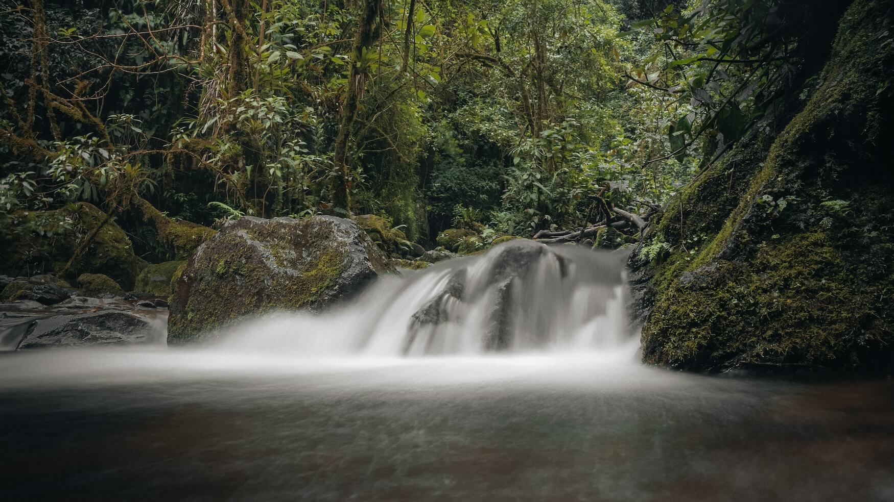 Kleine waterval, Valle de Cocora