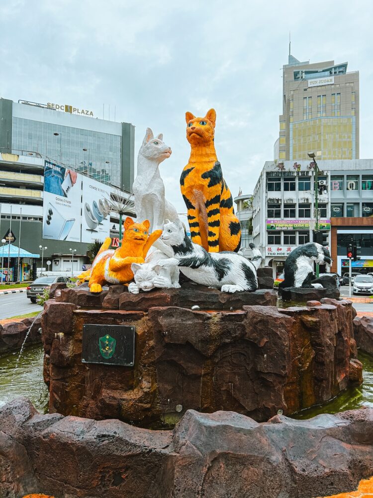 Kuching kattenkunstwerk