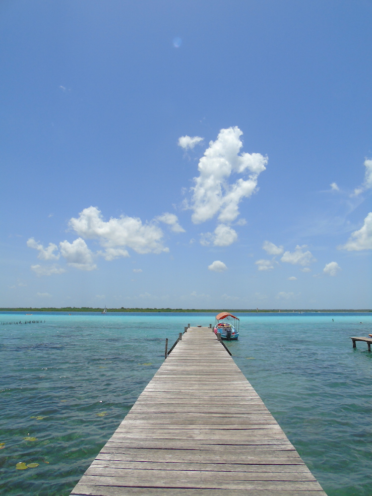 Laguna Bacalar kade pier