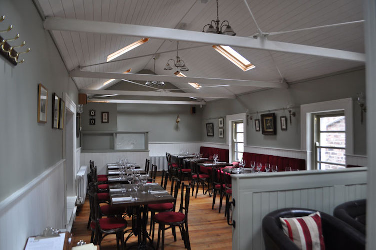 MOLLYSYARD restaurant in belfast