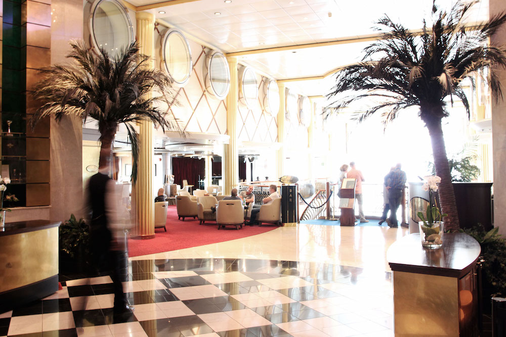 Met de auto naar Noorwegen ferry color line Restaurant Oceanic