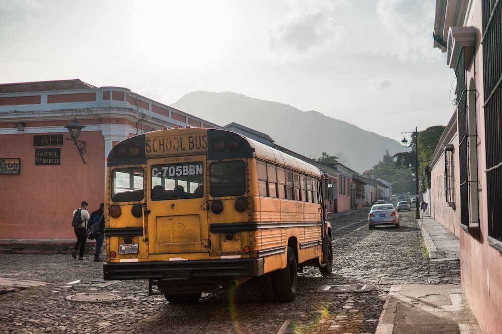 Met de bus naar Flores, Guatemala