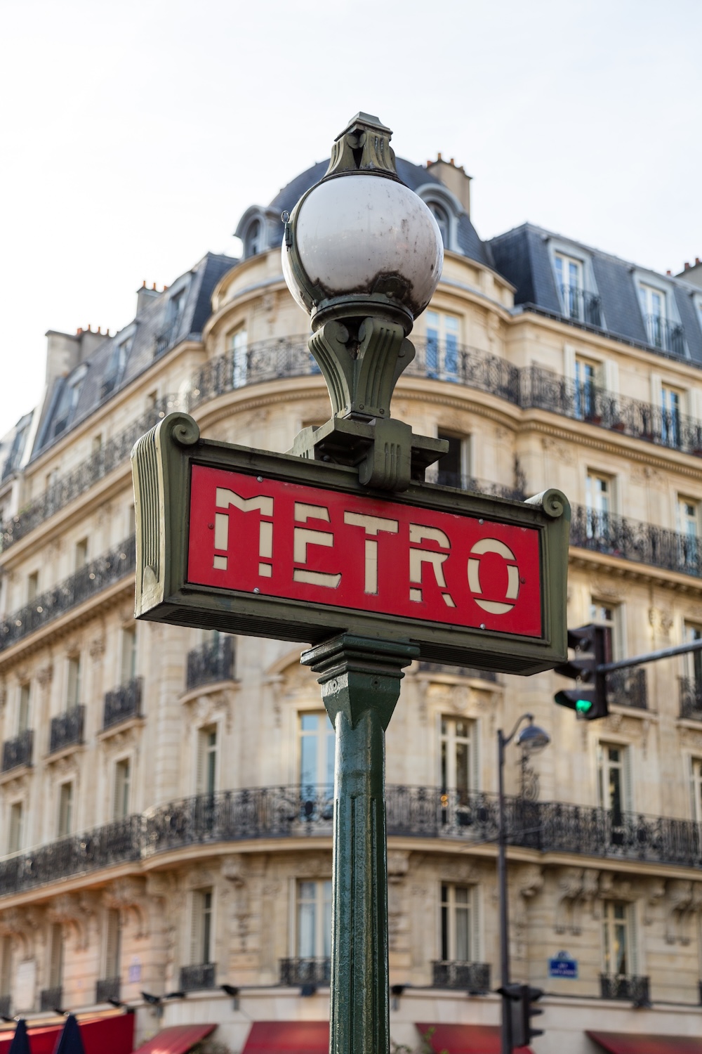 Met de metro door Parijs