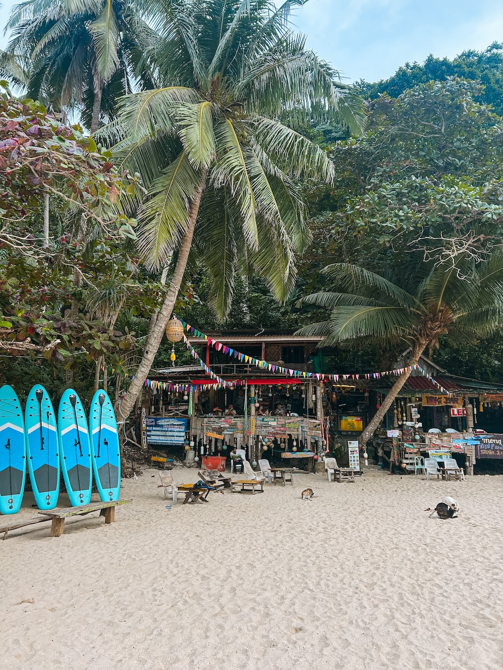 Mong Bar Koh Mook