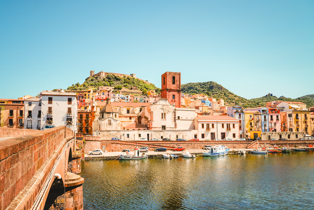 Mooiste plekken Sardinie Bosa top 10