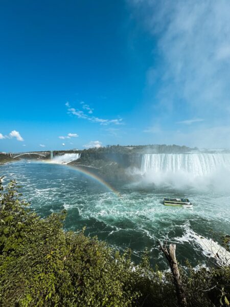Niagara Falls en regenboog