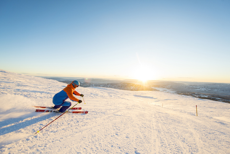 Norefjell noorwegen wintersport zonsondergang